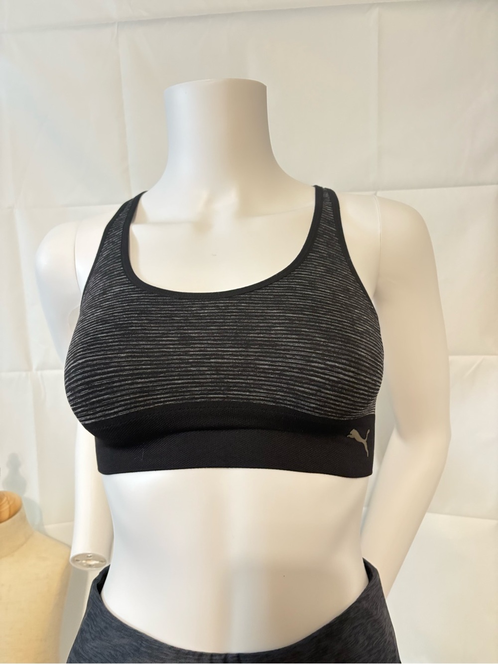 Puma Black Gray Strappy Sports Bra Size Small Support